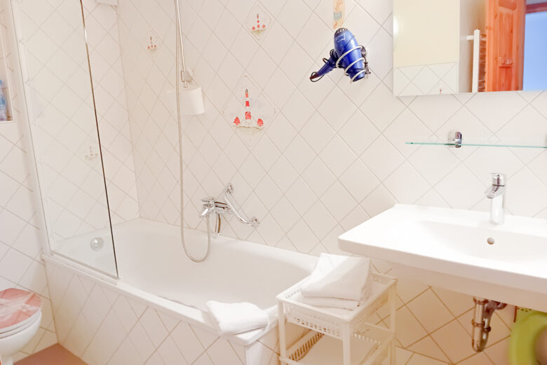 Ferienwohnung Störtebecker - Badezimmer