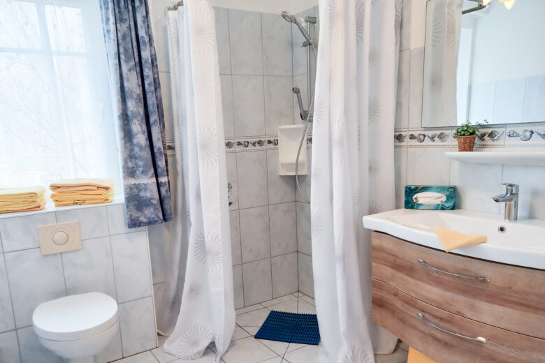 Ferienwohnung Meerjungfrau - Badezimmer