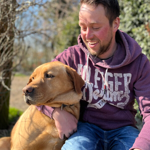 Steffen mit seinem Hund